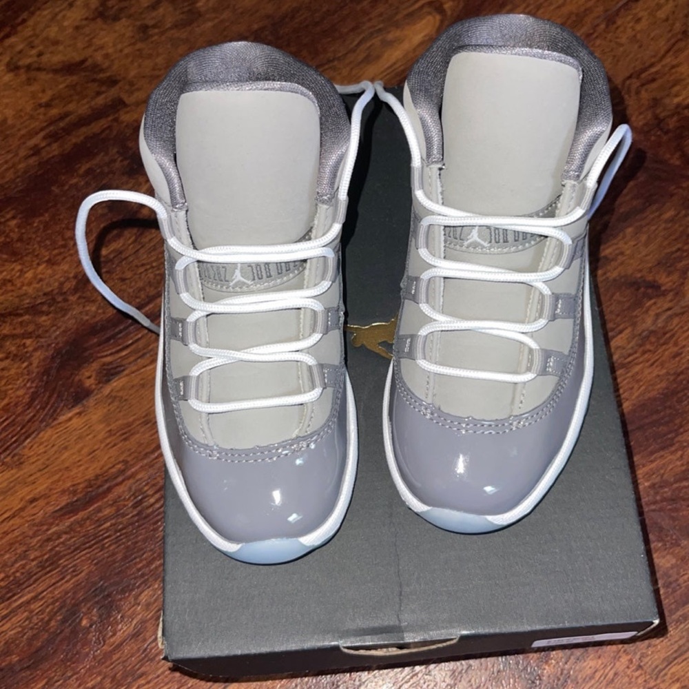 Jordan 11 cool grey (toddler)